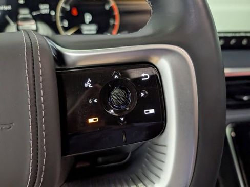 Used 2025 INFINITI QX80 Sensory AWD/4WD image 21
