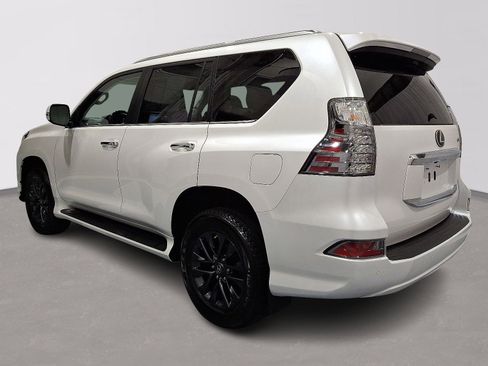 Used 2023 Lexus GX 460 Premium image 2