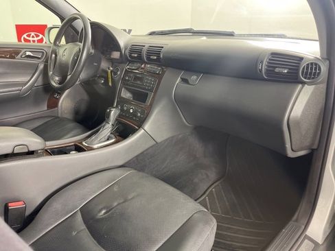Used 2004 Mercedes-Benz C 240 4MATIC Wagon image 30
