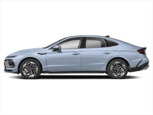 Used 2024 Hyundai Sonata SEL image 3