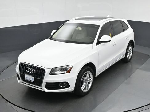 Used 2017 Audi Q5 2.0T Premium Plus w/ Technology Package AWD/4WD image 62
