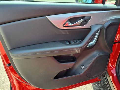 Used 2022 Chevrolet Blazer LT w/ LPO, Floor Liner Package FWD image 17