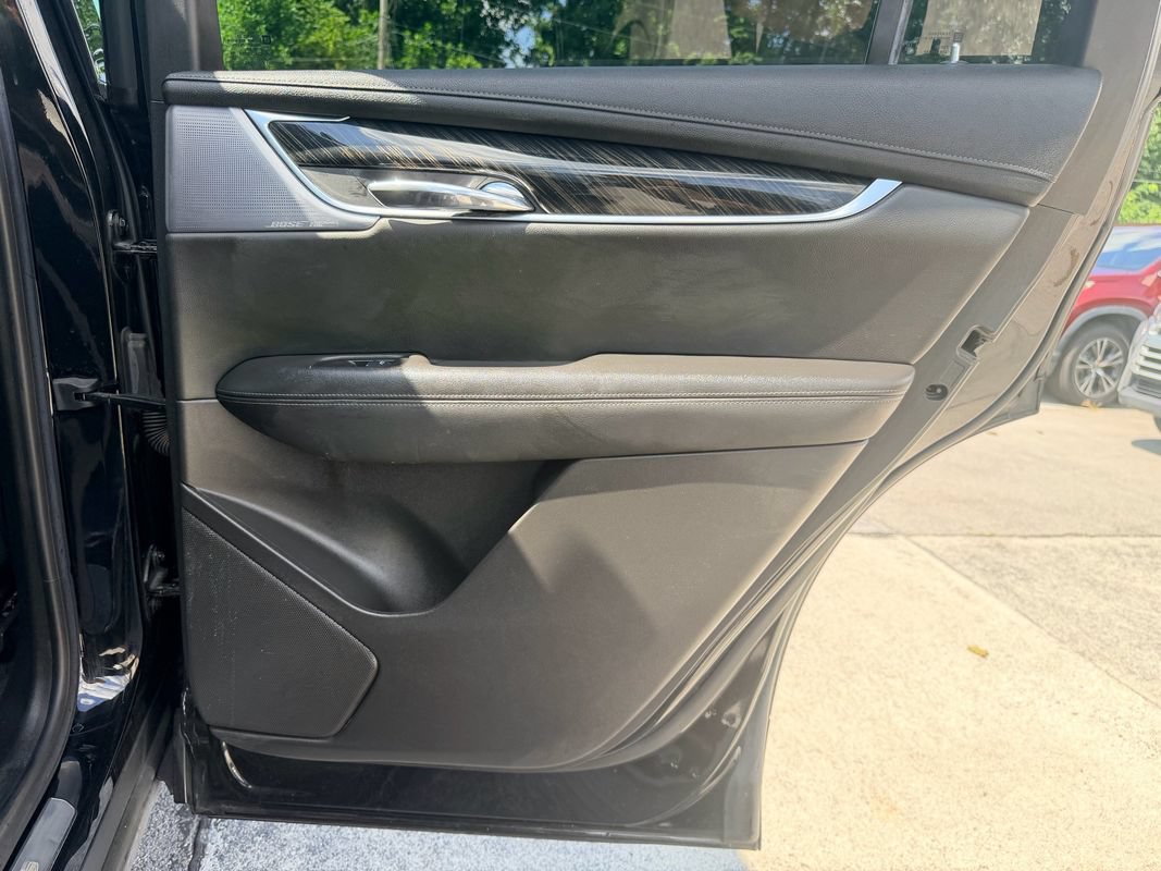 Used 2020 Cadillac XT6 Premium Luxury FWD image 27