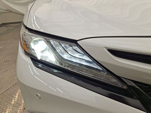 Certified 2019 Toyota Camry XSE image 28