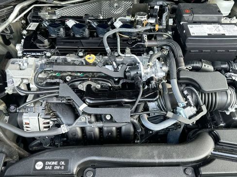 Used 2025 Toyota Corolla SE FWD image 12