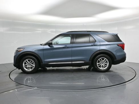 Used 2025 Ford Explorer Active image 28