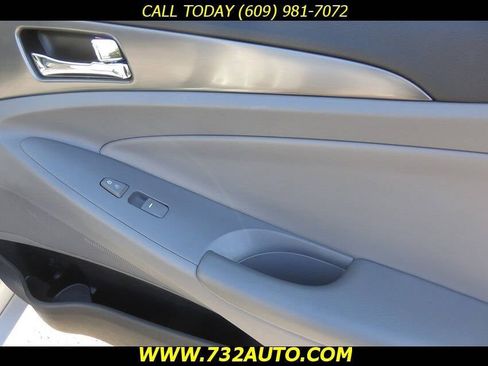 Used 2011 Hyundai Sonata Hybrid image 19