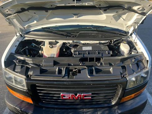 Used 2019 GMC Savana 3500 w/ Power Convenience Package RWD image 32