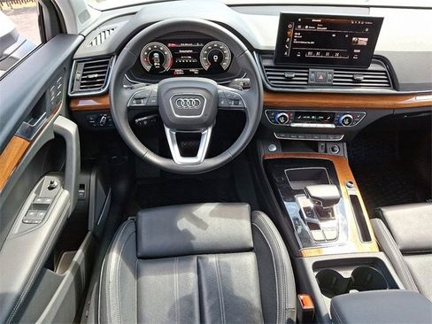 Used 2023 Audi Q5 2.0T Premium Plus w/ Premium Plus Package image 12