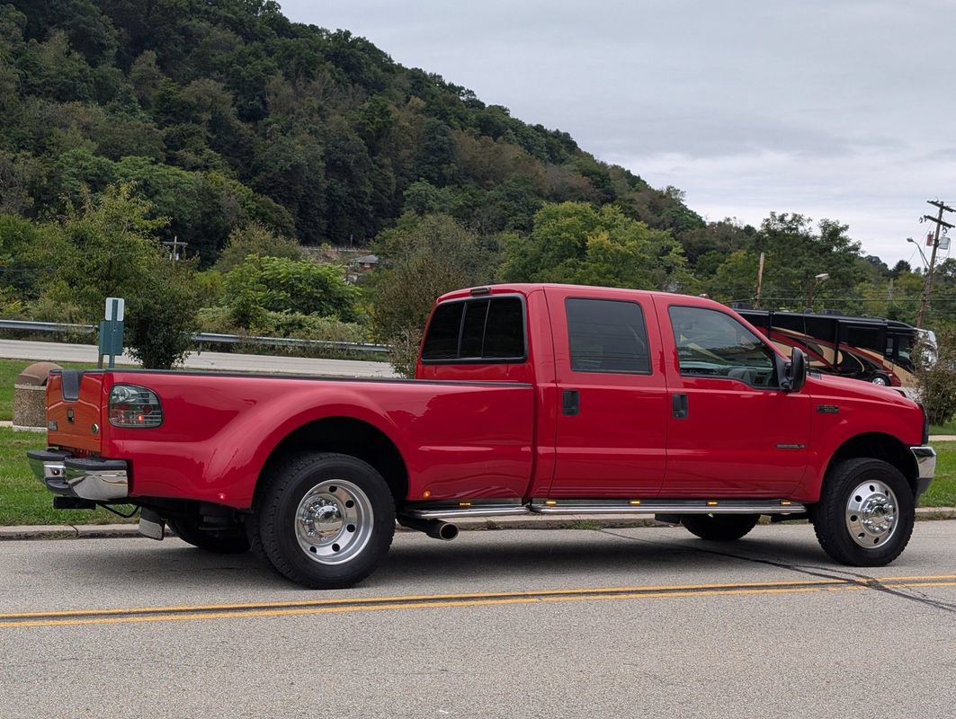 Used 2001 Ford F550 2WD Crew Cab Super Duty image 9