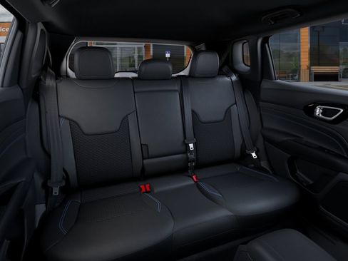New 2026 Jeep Compass Latitude AWD/4WD image 16
