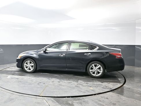 Used 2015 Nissan Altima 2.5 SL w/ Technology Package image 9