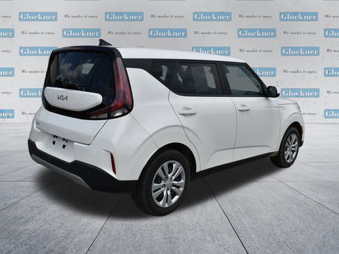 Used 2023 Kia Soul LX FWD image 6