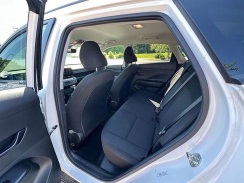 Used 2024 Hyundai Kona SEL FWD image 18