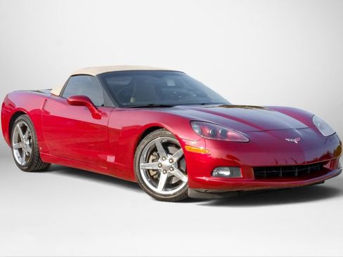 Used 2007 Chevrolet Corvette Convertible w/ Preferred Equipment Group RWD image 5