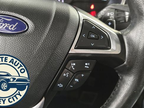 Used 2015 Ford Edge Titanium image 17