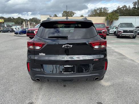 Used 2023 Chevrolet TrailBlazer RS w/ Sun and Liftgate Package FWD image 5