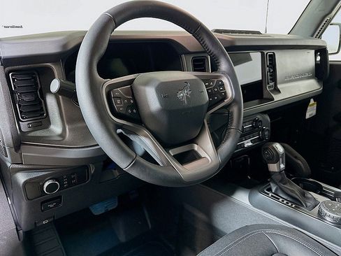 New 2025 Ford Bronco Badlands w/ Sasquatch Package image 9