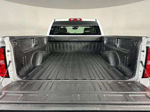 Used 2018 Chevrolet Silverado 1500 Custom w/ Custom Value Package image 19