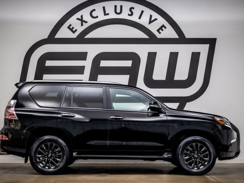Used 2023 Lexus GX 460 Premium w/ Premium Package AWD/4WD image 9