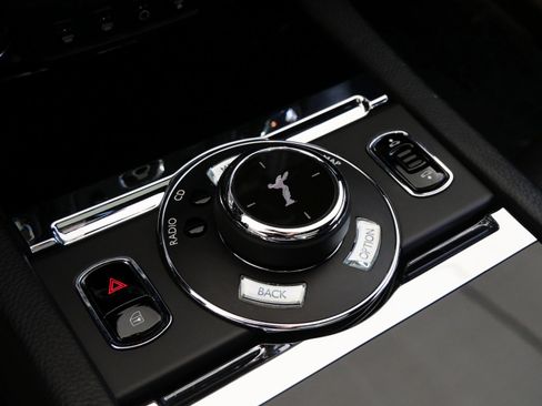Used 2014 Rolls-Royce Ghost RWD image 35