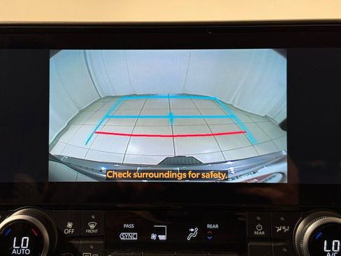 Certified 2025 Toyota Highlander XLE AWD/4WD image 27