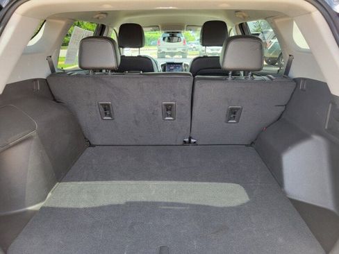 Used 2024 GMC Terrain SLT FWD image 7