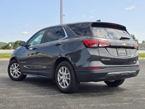Used 2022 Chevrolet Equinox LT FWD image 12