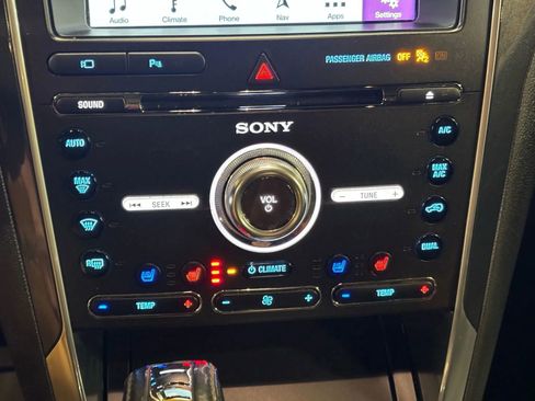 Used 2018 Ford Explorer Sport w/ Equipment Group 401A image 47