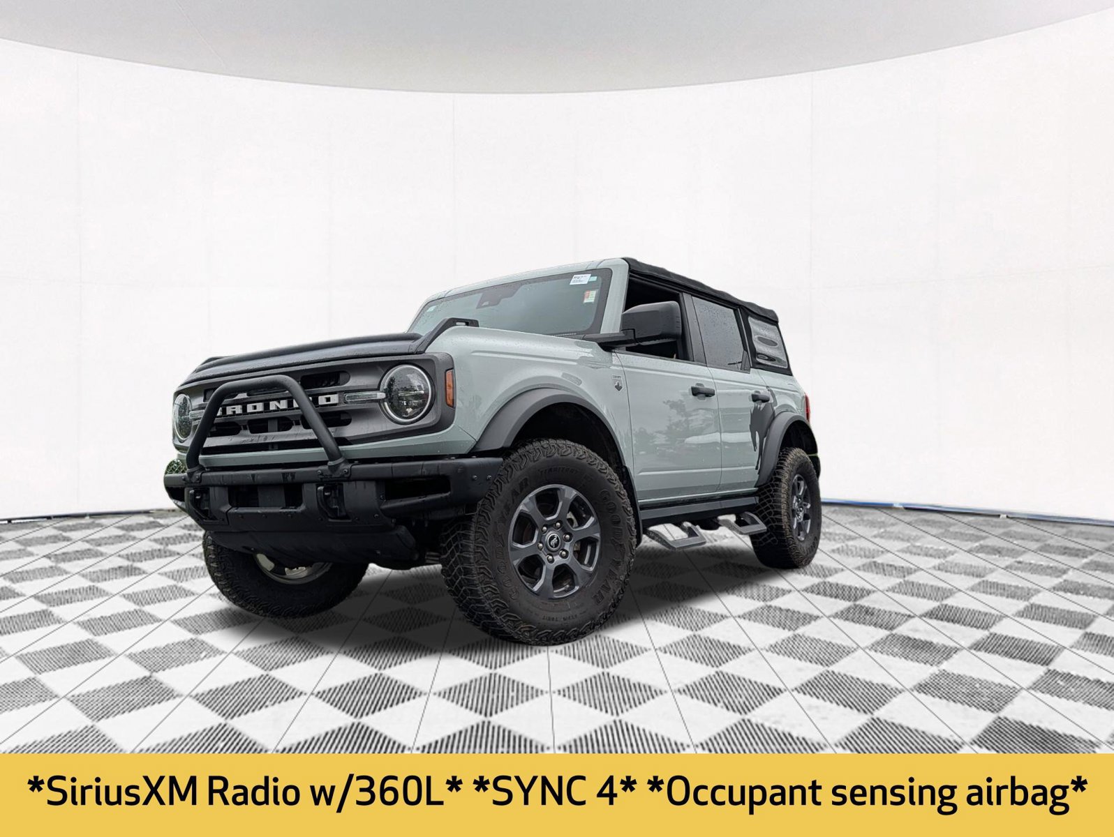 Used 2022 Ford Bronco Big Bend AWD/4WD image 2