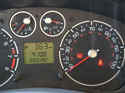 Used 2011 Ford Transit Connect XLT image 28