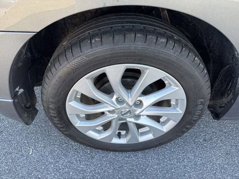 Used 2019 Nissan Sentra S w/ Appearance Package image 9