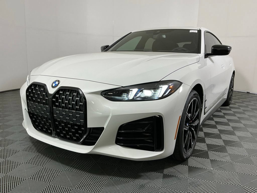 New 2026 BMW 430i w/ M Sport Package RWD image 2
