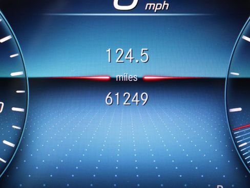 Used 2021 Mercedes-Benz GLE 350 4MATIC image 29