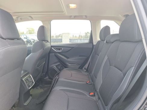 Used 2019 Subaru Forester Premium w/ All-Weather Package image 15