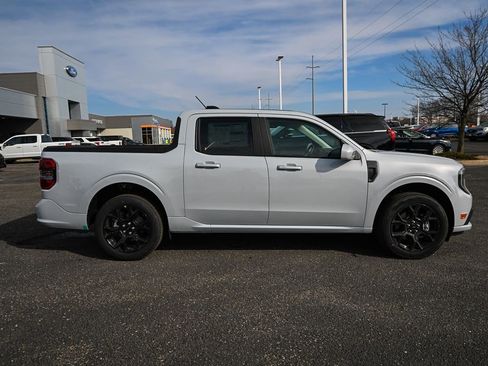 New 2026 Ford Maverick Lobo image 3