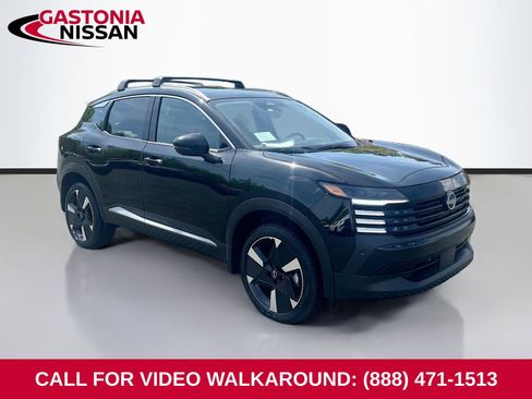 Used 2026 Nissan Kicks SR FWD image 1