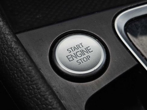 Used 2019 Volkswagen Jetta R-Line image 20