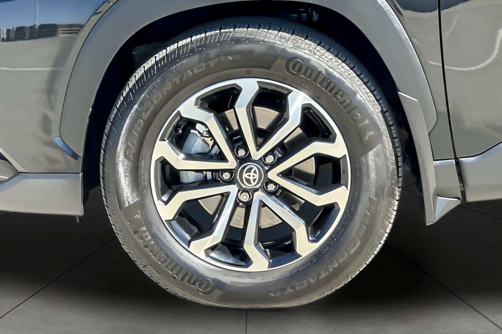 Certified 2024 Toyota Corolla Cross AWD Hybrid image 25