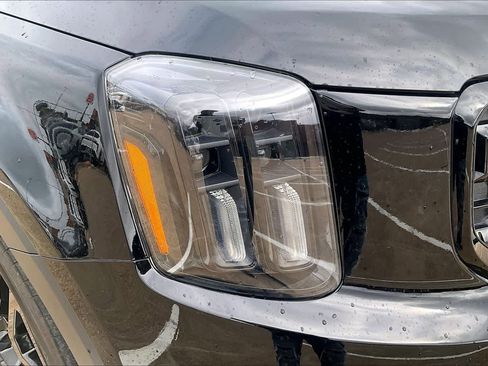 Used 2025 Kia Telluride EX X-Line AWD/4WD image 31