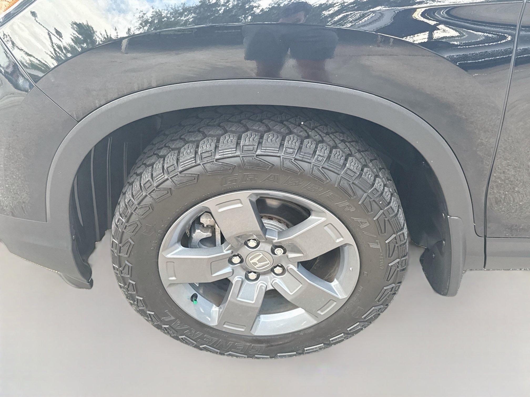 Certified 2025 Honda Ridgeline TrailSport image 37