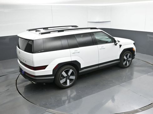 Used 2025 Hyundai Santa Fe Limited image 57