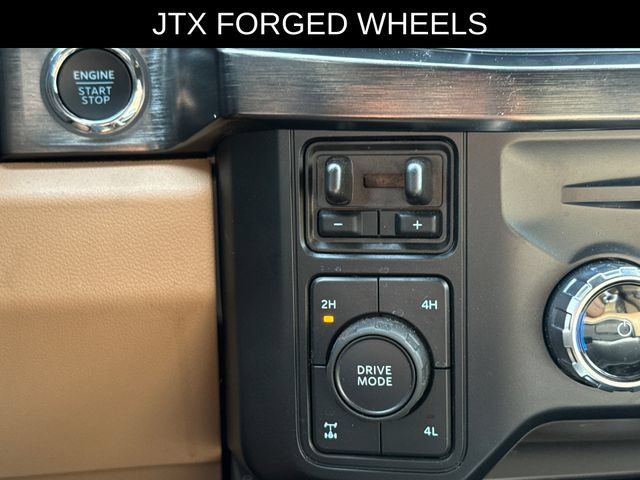 Used 2024 Ford F350 Lariat w/ Lariat Ultimate Package AWD/4WD image 26