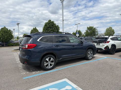 Used 2024 Subaru Ascent Premium w/ Convenience Package AWD/4WD image 12
