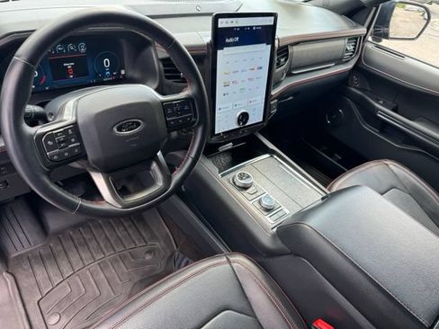 Used 2022 Ford Expedition Limited AWD/4WD image 18