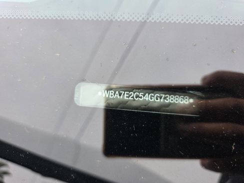 Used 2016 BMW 740i image 23