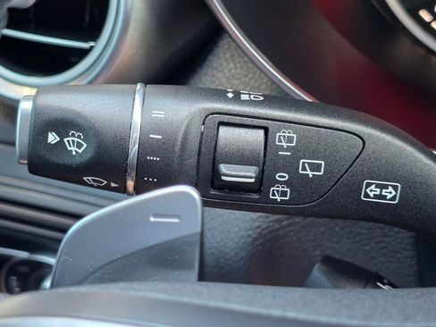Used 2022 Mercedes-Benz GLC 300 4MATIC image 40