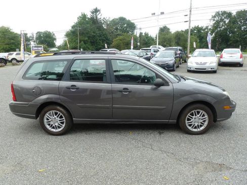 Used 2006 Ford Focus SE FWD image 4