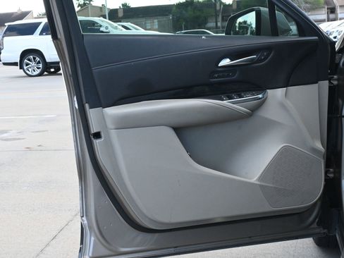 Certified 2023 Cadillac XT4 Premium Luxury FWD image 19