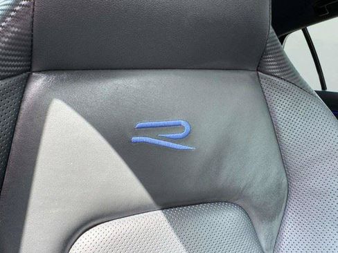 Used 2022 Volkswagen Golf R AWD/4WD image 55